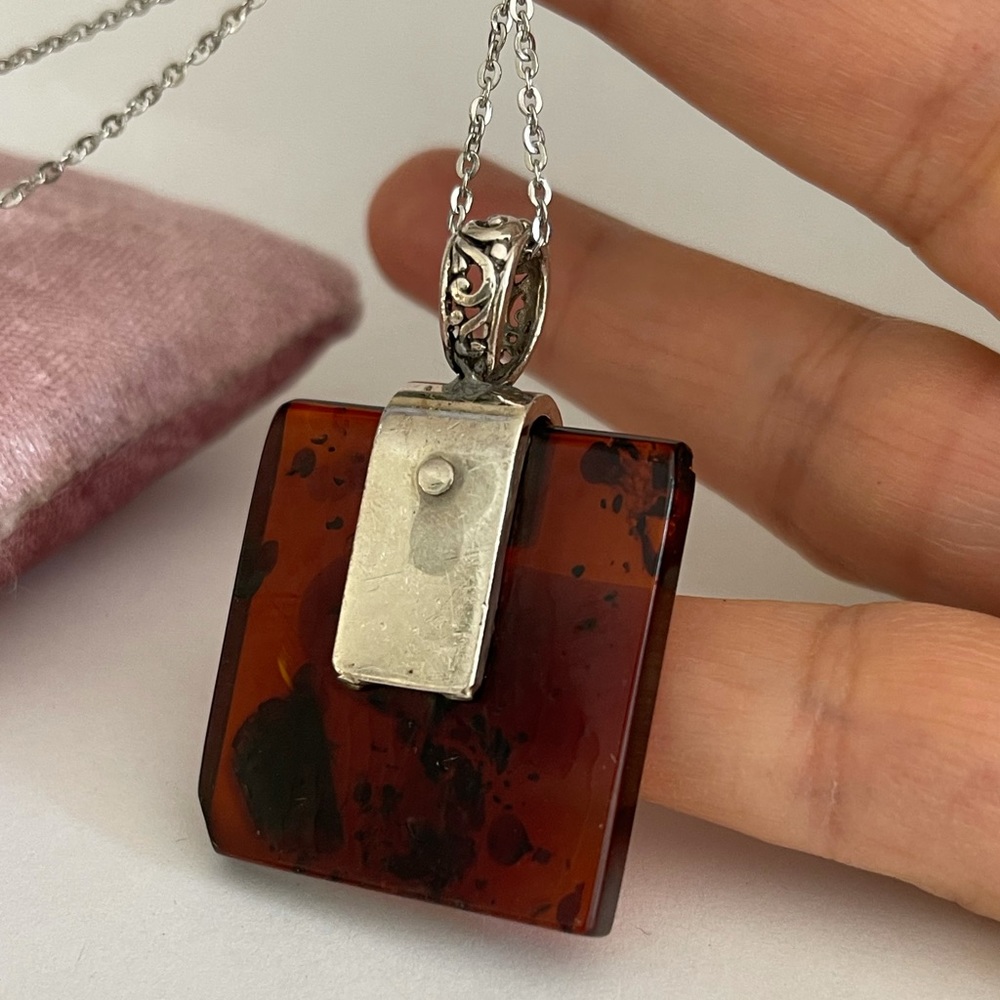 Natural cherry brown amber sterling artisan made pendant - Picture 6 of 16